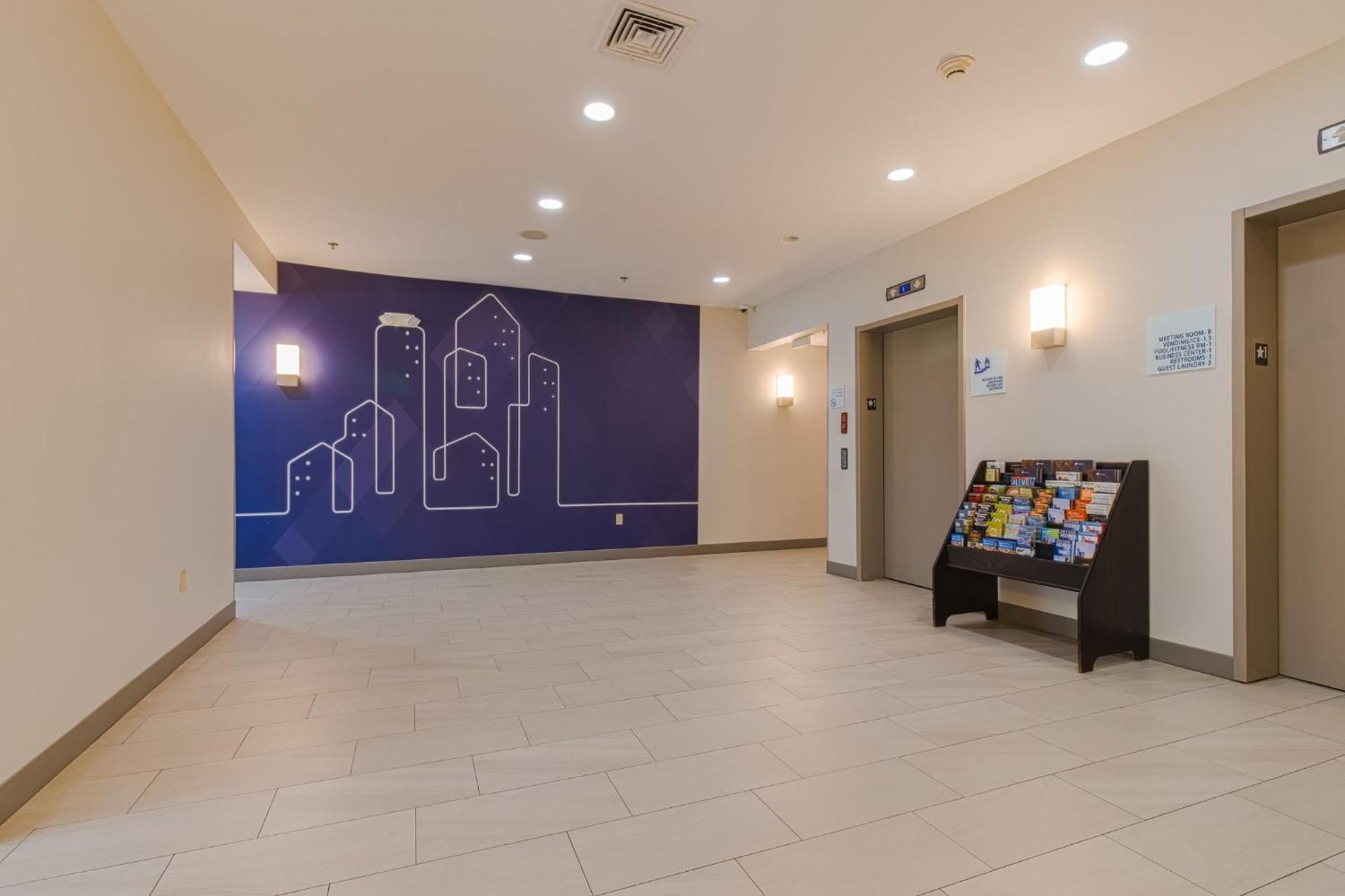 Holiday Inn Express Hartford-Newington By Ihg Exterior foto